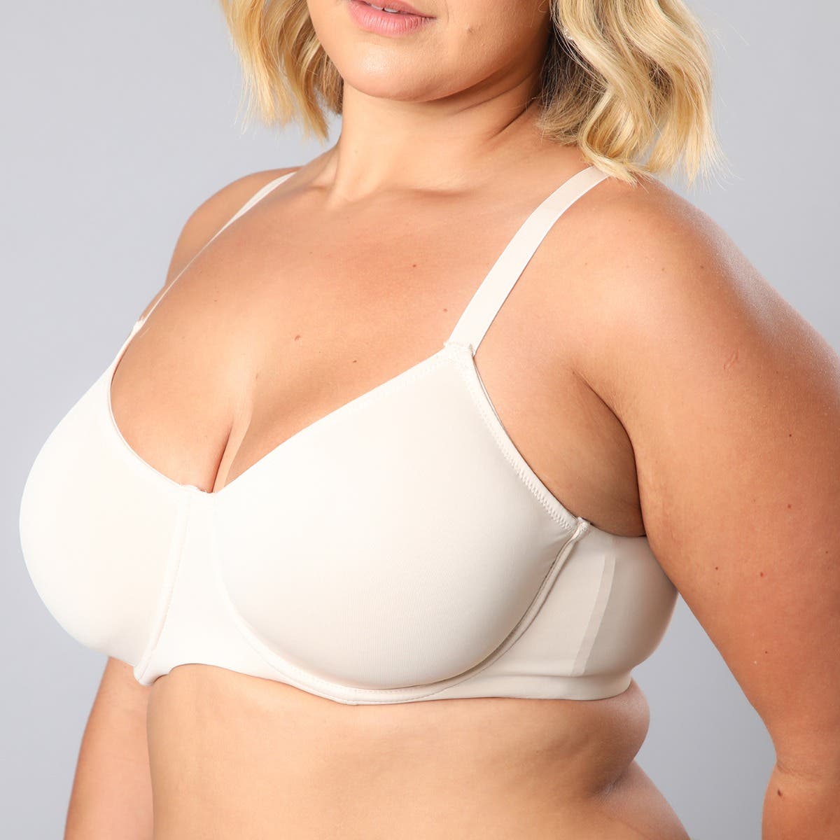 https://florespurewonder.com/media/catalog/product/1/1/11681-97_2.jpg