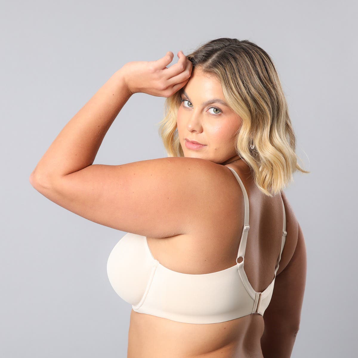 https://florespurewonder.com/media/catalog/product/1/1/11681-97_3.jpg