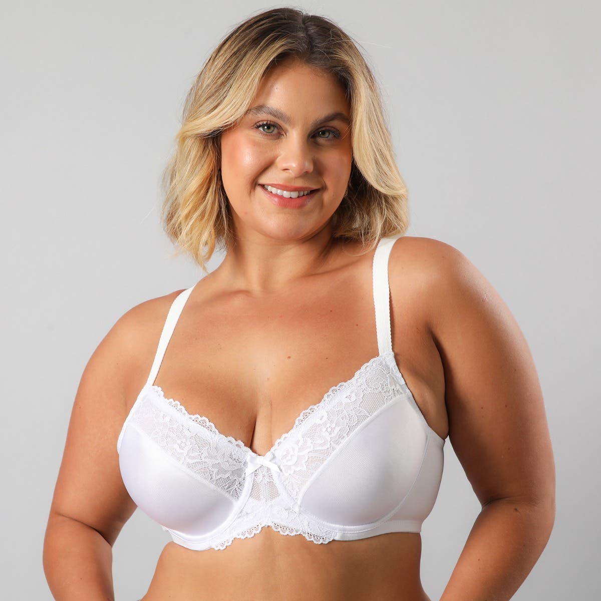 https://florespurewonder.com/media/catalog/product/1/3/13015-1_1.jpg
