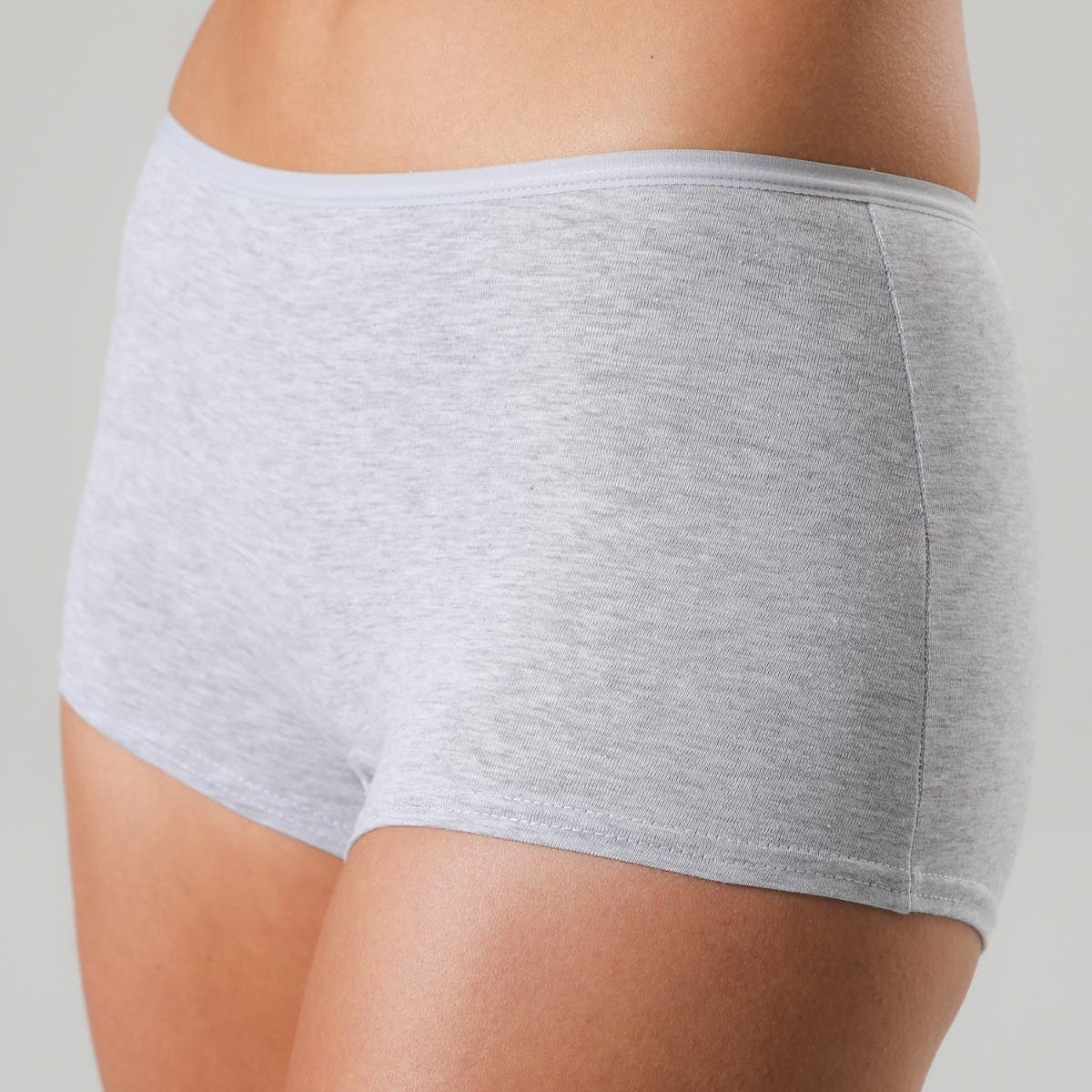 https://florespurewonder.com/media/catalog/product/2/3/23796-24_5.jpg