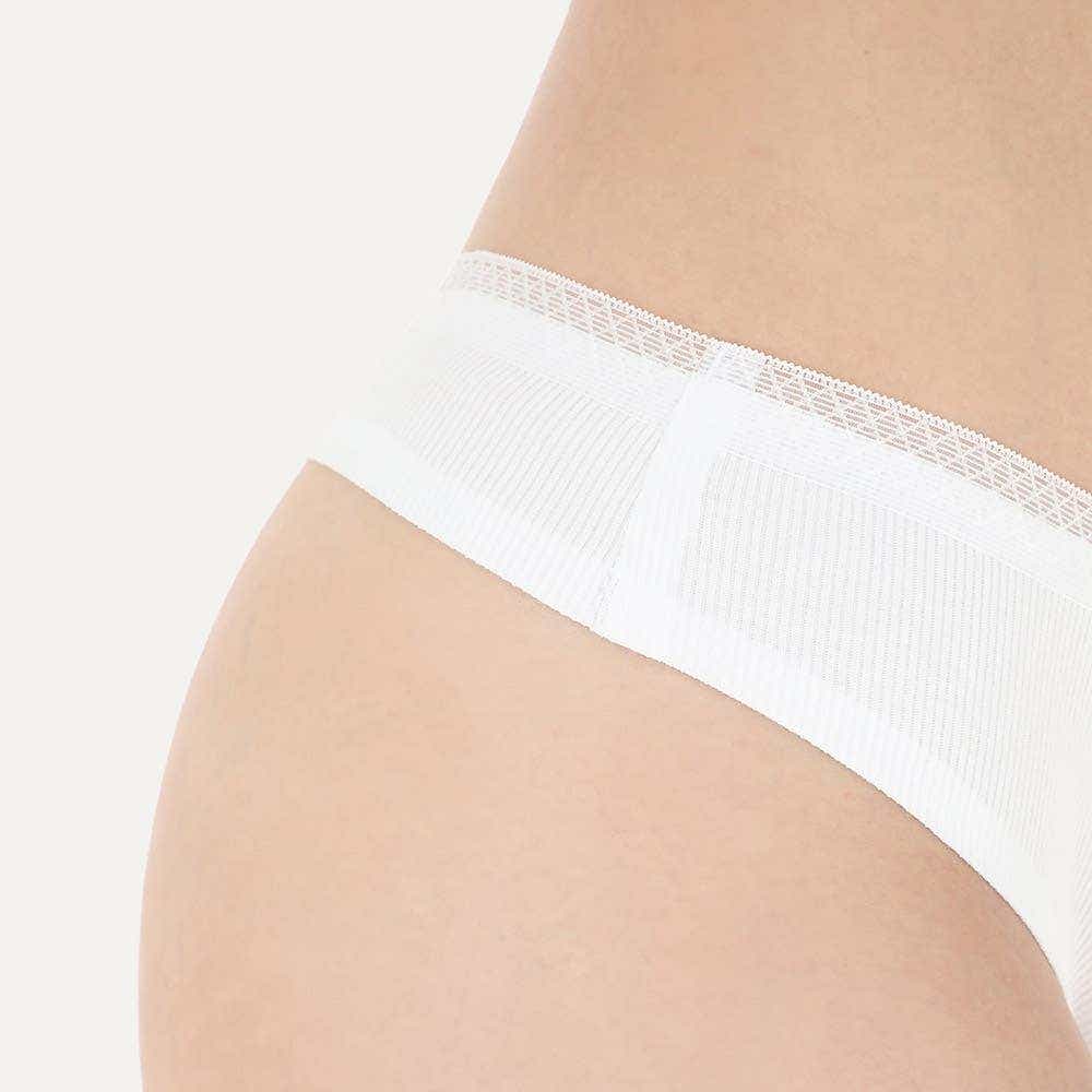 https://florespurewonder.com/media/catalog/product/2/4/24825-2-11_rk15kvnn1cb1vq0a_gssd5yxgpdkzsa0z.jpg